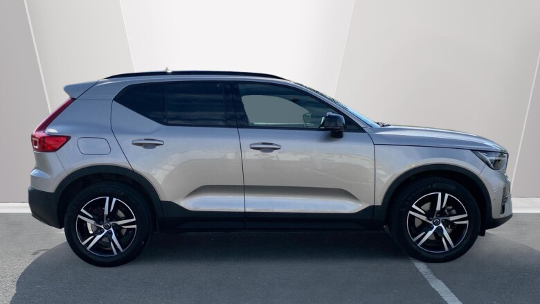 Volvo XC40 2.0 B3P Plus Dark 5dr Auto Petrol Estate